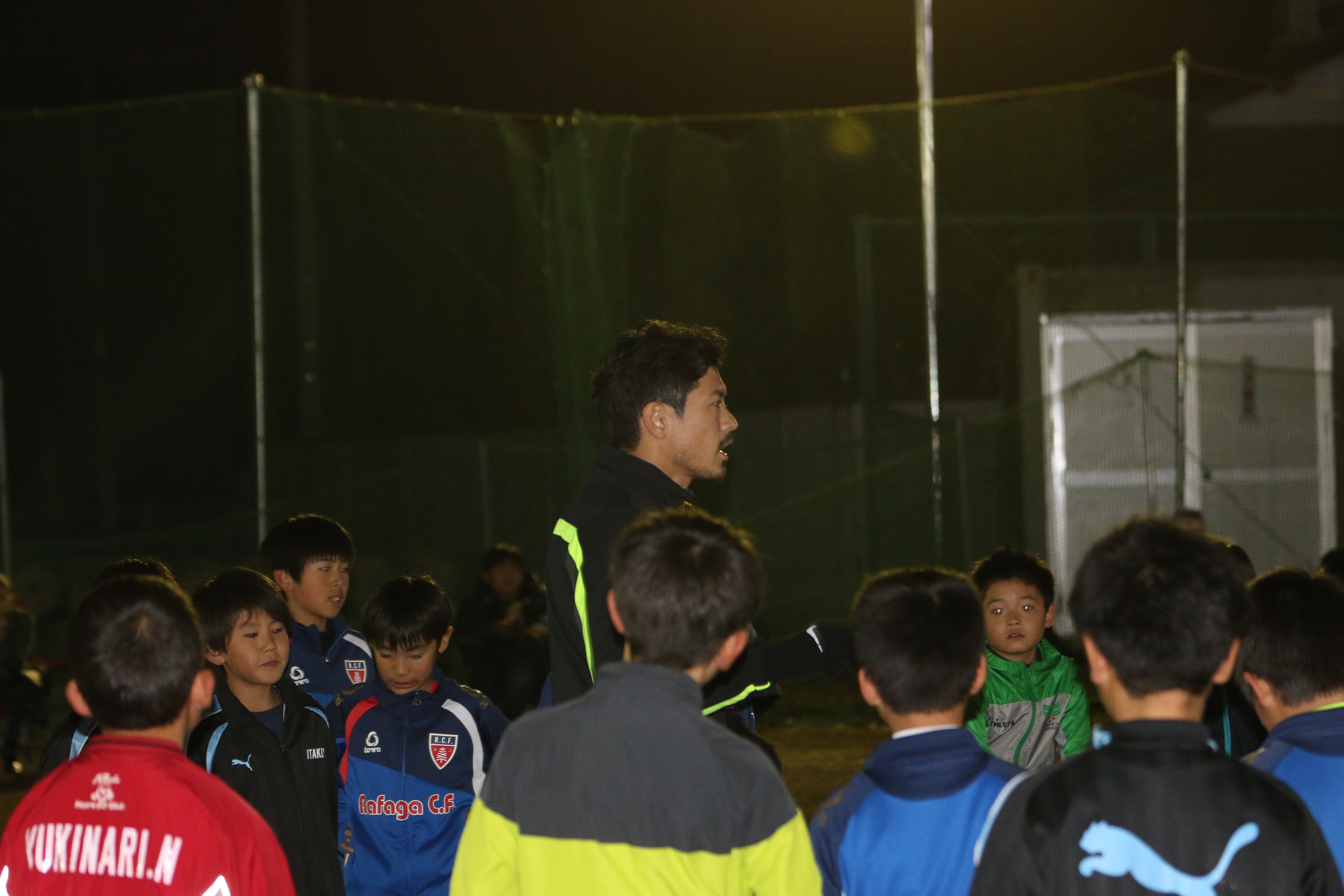 元日本代表・浦和レッズの鈴木啓太氏によるスペシャルサッカー教室